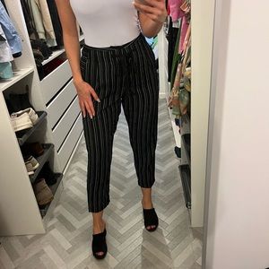 Monk & Lou pinstripe pant in black & white, size 8